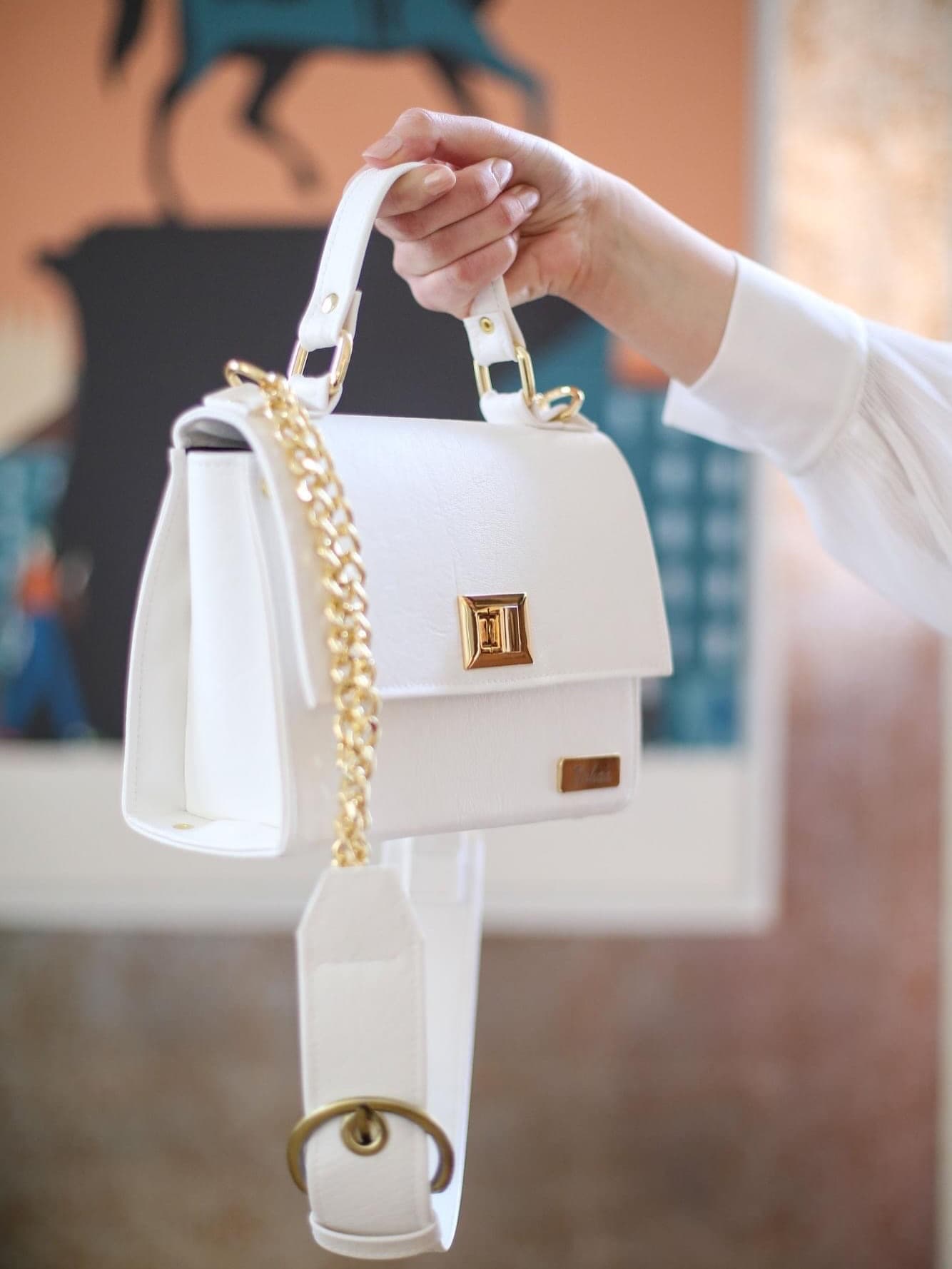 Nohaa model Nohaa White
